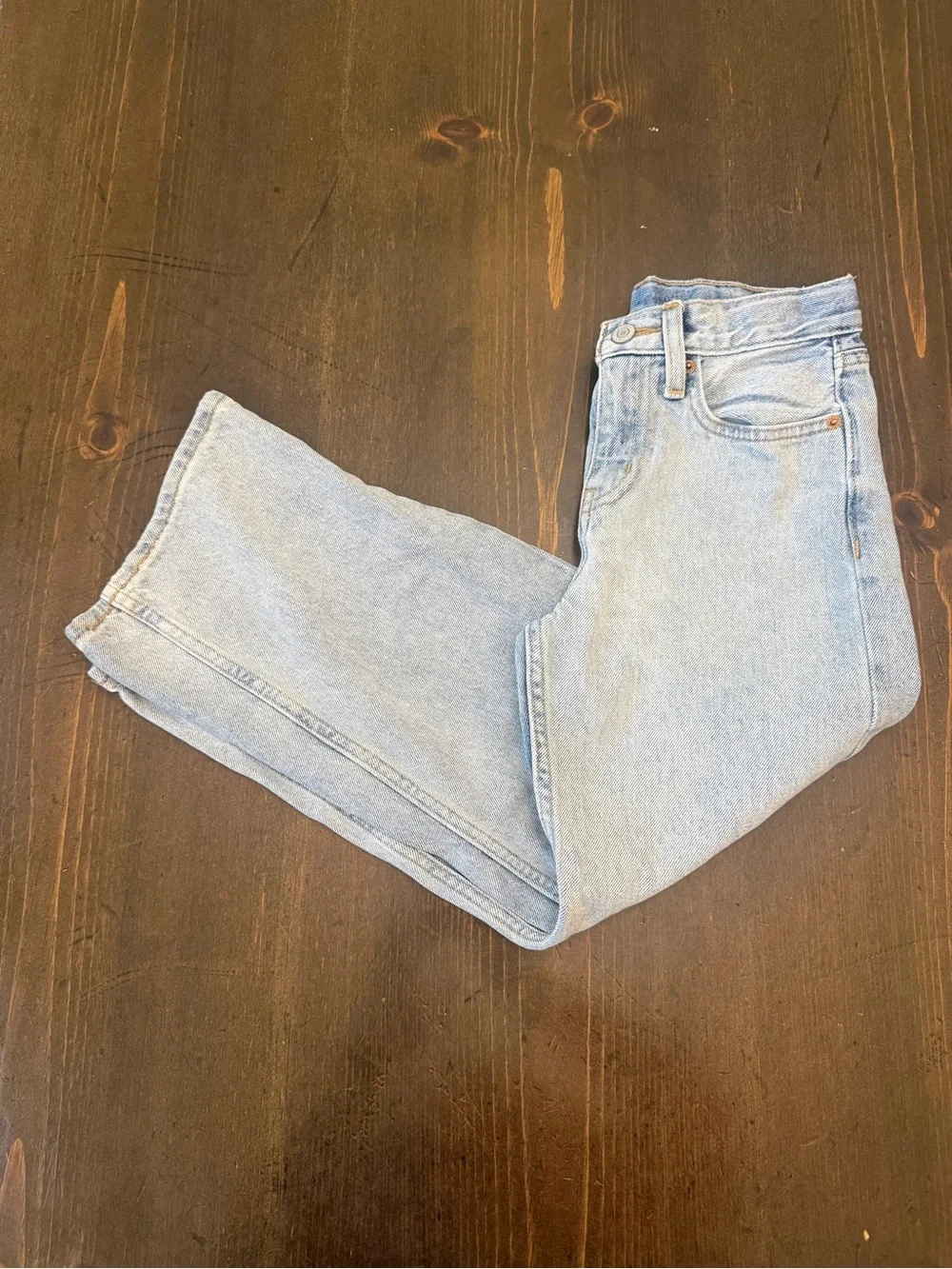 Old Navy Light Blue Kids size 8 Baggie-Leg Jeans